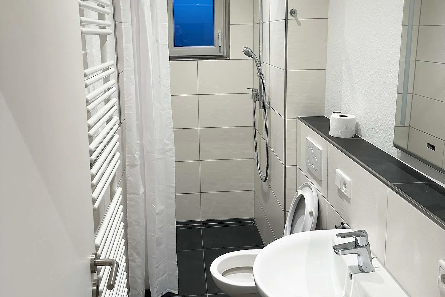 Nice Apartment In Duesseldorf Tyskland